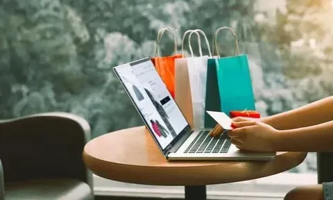 Người Việt chi 7,8 tỷ USD mua hàng online