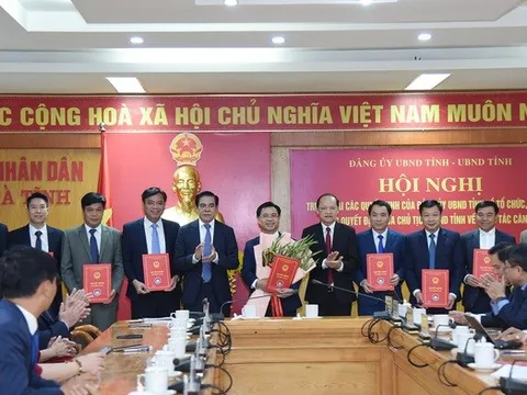 Hà Tĩnh công bố quyết định bổ nhiệm nhiều chức vụ sau sáp nhập