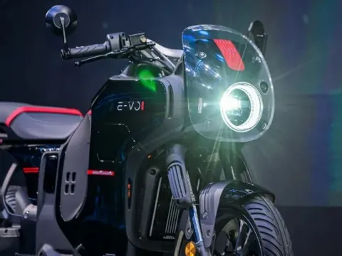 Honda ra mắt xe điện đẹp lạ: Mạnh hơn SH160i, 1 tiếng sạc đầy 80%, màn hình 7 inch, giá bán thế nào?