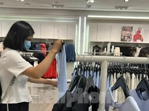 Nhiều nơi 'nói không' với chuyển khoản, cơ quan thuế nói gì?