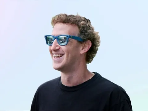 Mark Zuckerberg trả lương nhân viên ngang ngửa lương Cristiano Ronaldo, cả thế giới phải choáng váng