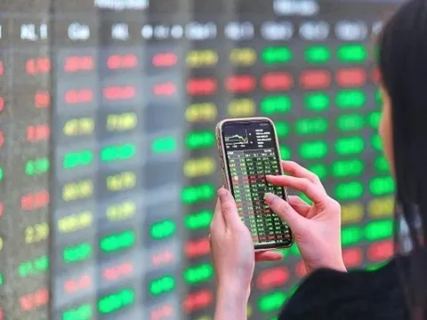 Lãi suất tăng cao tác động thế nào tới thị trường chứng khoán?