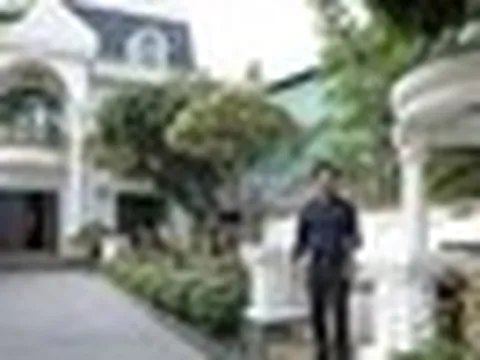 Nam NSƯT mang quân hàm Thượng tá, cưới vợ là công nhân xưởng may: U70 sống bình yên trong biệt thự 1.000m² ở Hà Nội