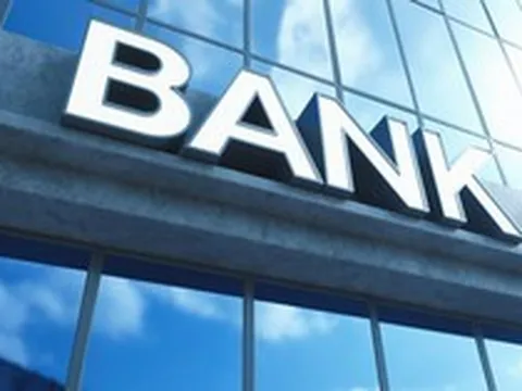 Tuần này, sàn HoSE sẽ có thêm một ngân hàng: Ban lãnh đạo nắm 11% vốn, lợi nhuận 6 tháng cao gấp 5 lần cùng kỳ
