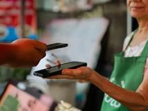 Thanh toán số: Rào cản lớn nhất với người lớn tuổi không phải công nghệ