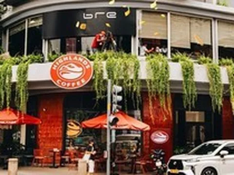 Highlands Coffee tăng doanh số 47%, mạnh nhất trong nhóm thương hiệu quốc tế: Vì sao Jollibee lại nhường quyền kiểm soát?