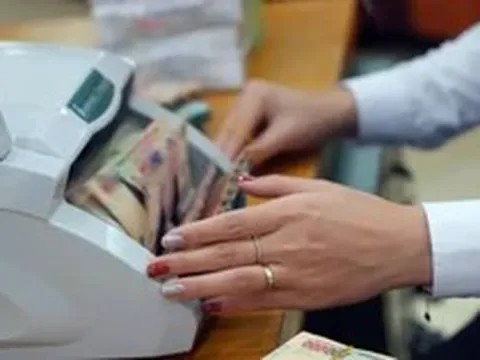Ngân hàng bắt đầu giảm lãi suất cho vay