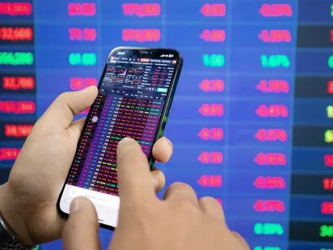 VN-Index giữ nhịp tích luỹ 1.730 - 1.772 điểm, ưu tiên giải ngân từng phần